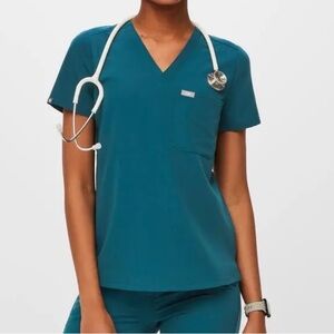 Figs Catarina One-Pocket Scrub Top™ in CARIBBEAN BLUE